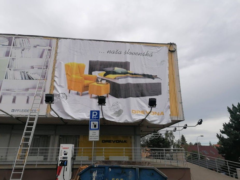 banner magasbeli elhelyezése, Drevona