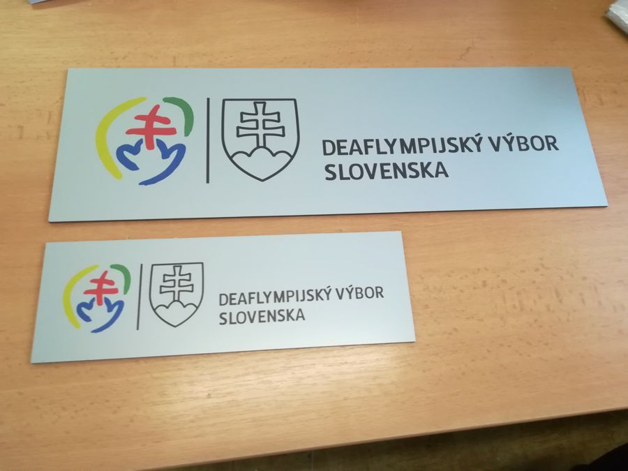 két alumínium reklámtábla a Szlovák Siketlimpiai Bizottság számára