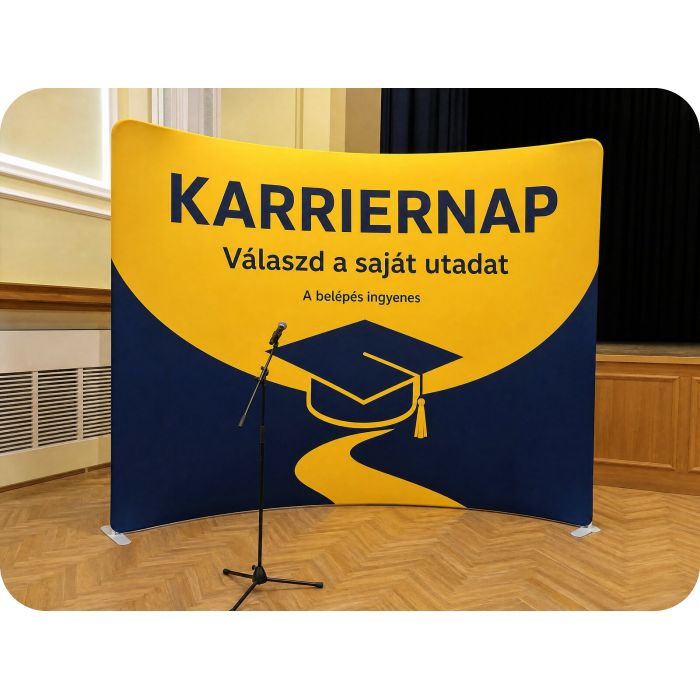 Ívelt textil háttérfal – karriernap iskolában