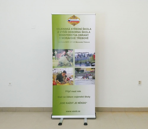 Középiskola számára keszített roll up 