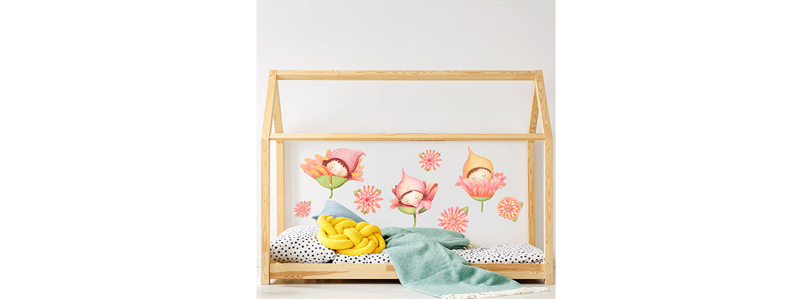 Koboldok a virágok között falmatrica